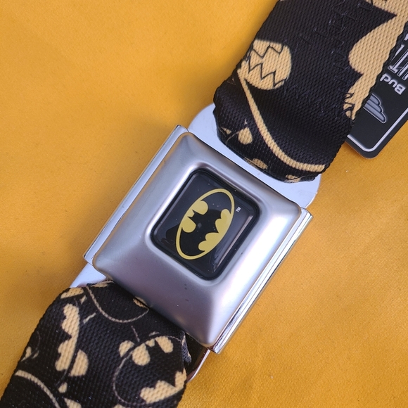 Batman Buckle-Down Seatbelt Belt - Picture 1 of 2